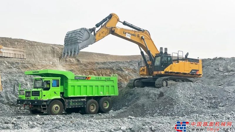小型摊铺机选购要点：如何挑选耐用品牌